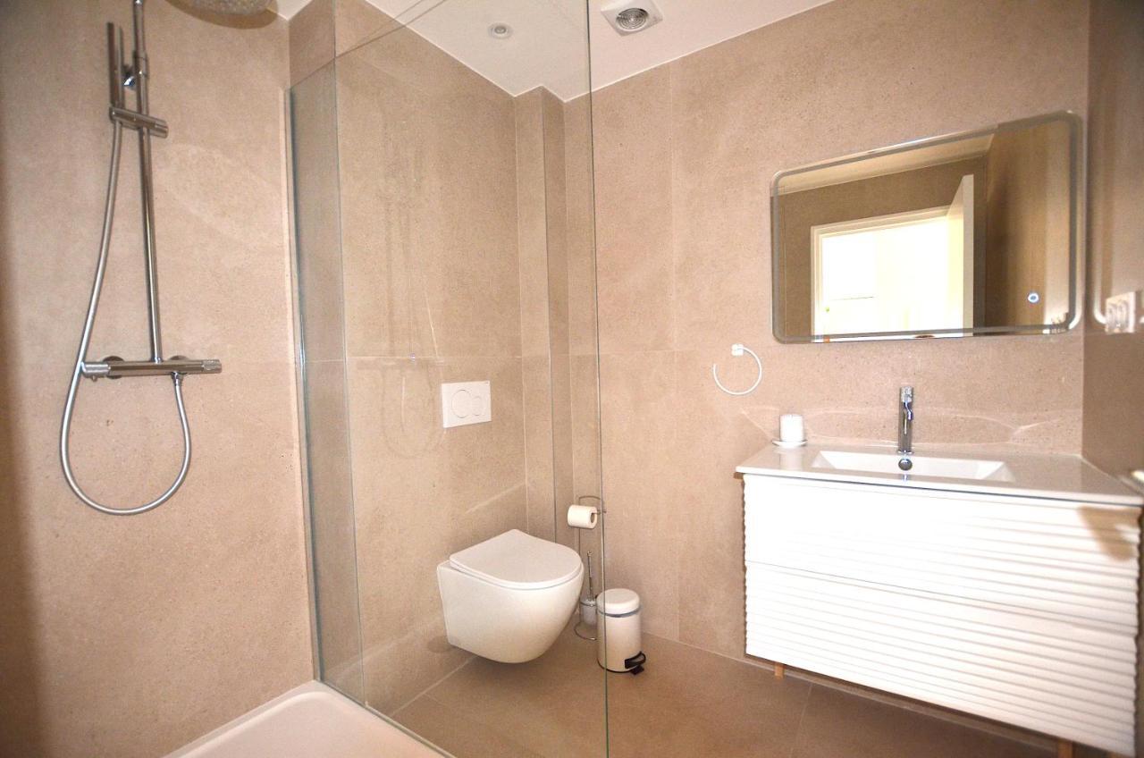 Grand Cormoran Avec Terrrasse Apartment Cannes
